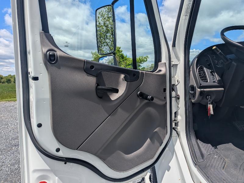 Freightliner M2 106 Medium Duty - 2020