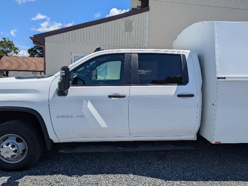 Chevrolet Silverado 3500HD Work Truck Crew Cab 4WD 2024