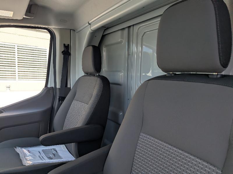 Ford Transit T-350 2024
