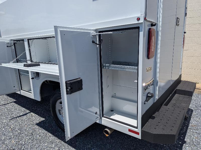 Chevrolet Express G3500 139" 2023