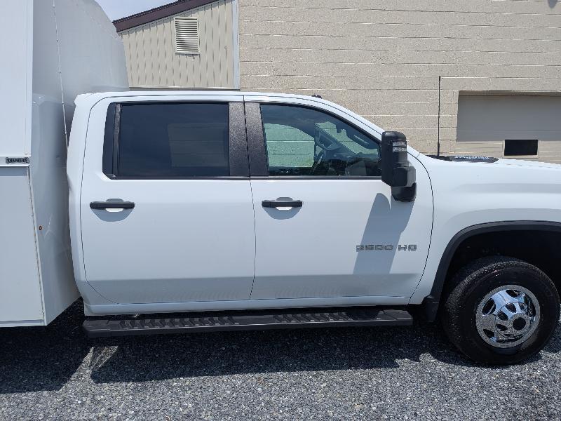 Chevrolet Silverado 3500HD Work Truck Crew Cab Long Box 4WD 2025