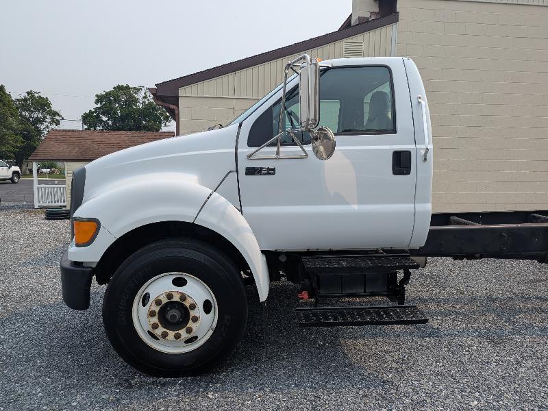 Ford F-750 Regular Cab 2WD DRW 2007