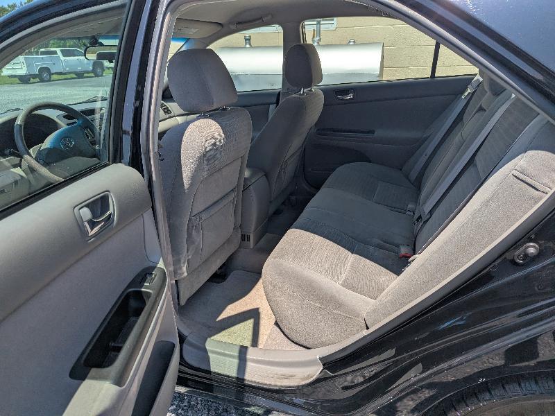 Toyota Camry LE V6 2005