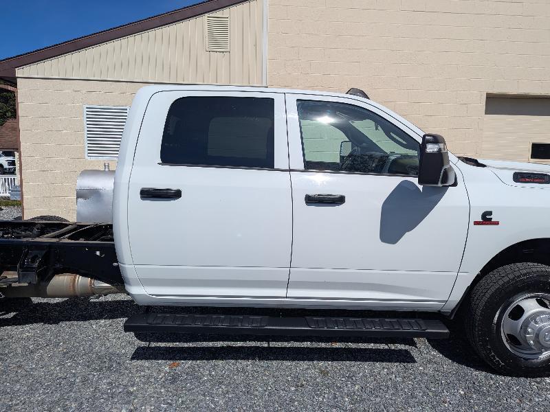 RAM 3500 Crew Cab 4WD DRW 2024