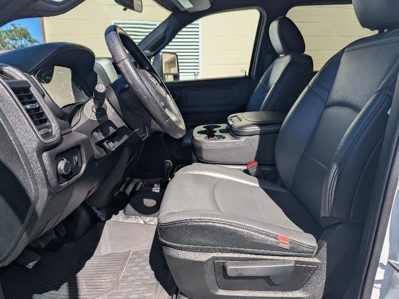 RAM 3500 Crew Cab 4WD DRW 2024