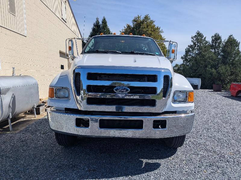 Ford F-750 Regular Cab 2WD DRW 2006