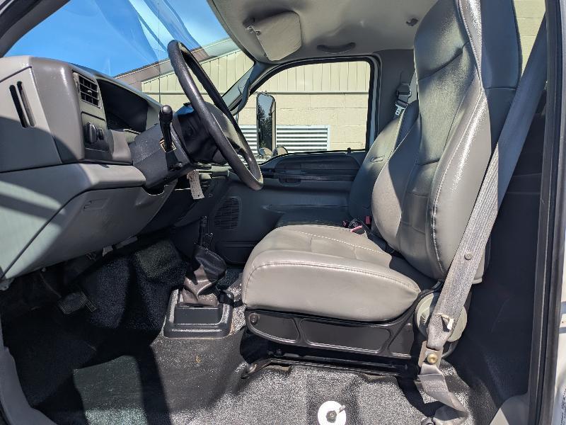 Ford F-750 Regular Cab 2WD DRW 2006
