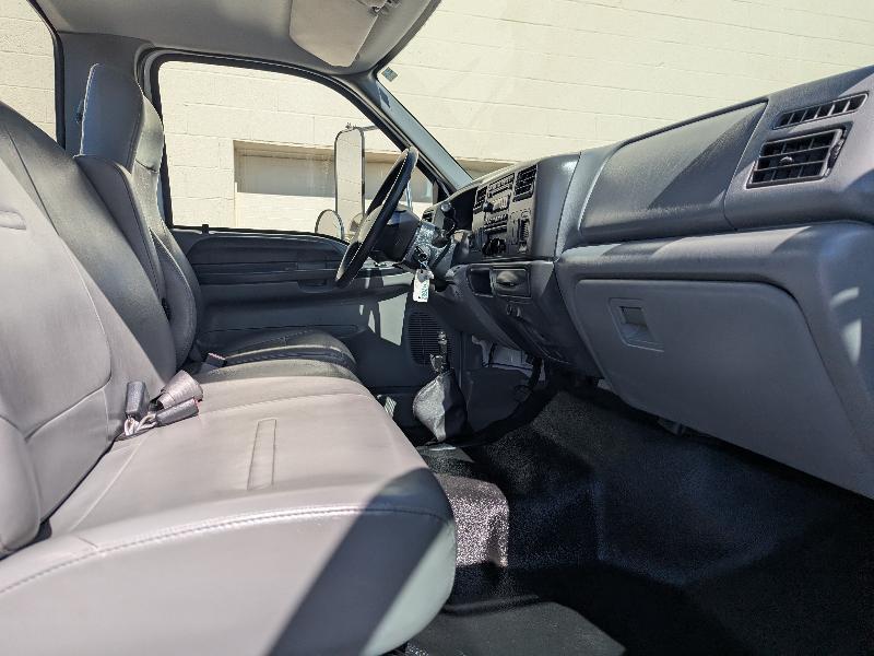 Ford F-750 Regular Cab 2WD DRW 2006