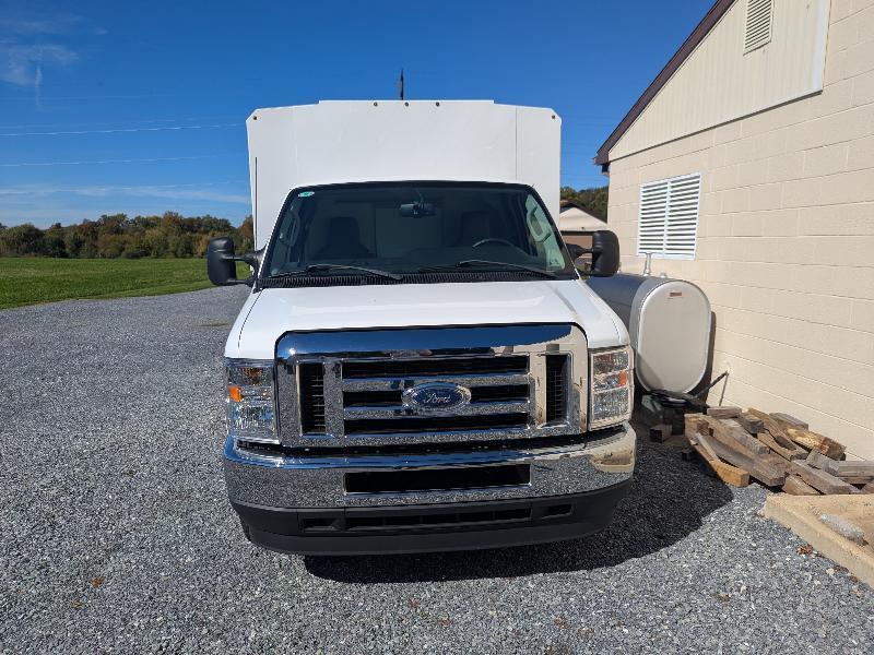 Ford E-Series Cutaway E-350 DRW 138" WB 2024