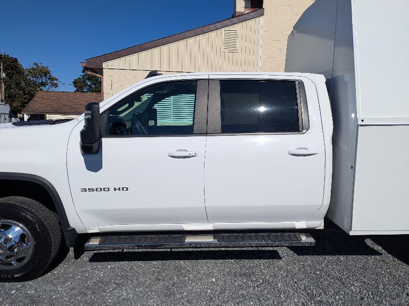 Chevrolet Silverado 3500HD LT Crew Cab 4WD 2024