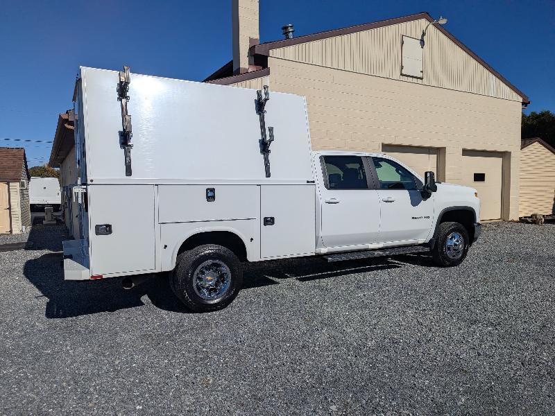 Chevrolet Silverado 3500HD LT Crew Cab 4WD 2024