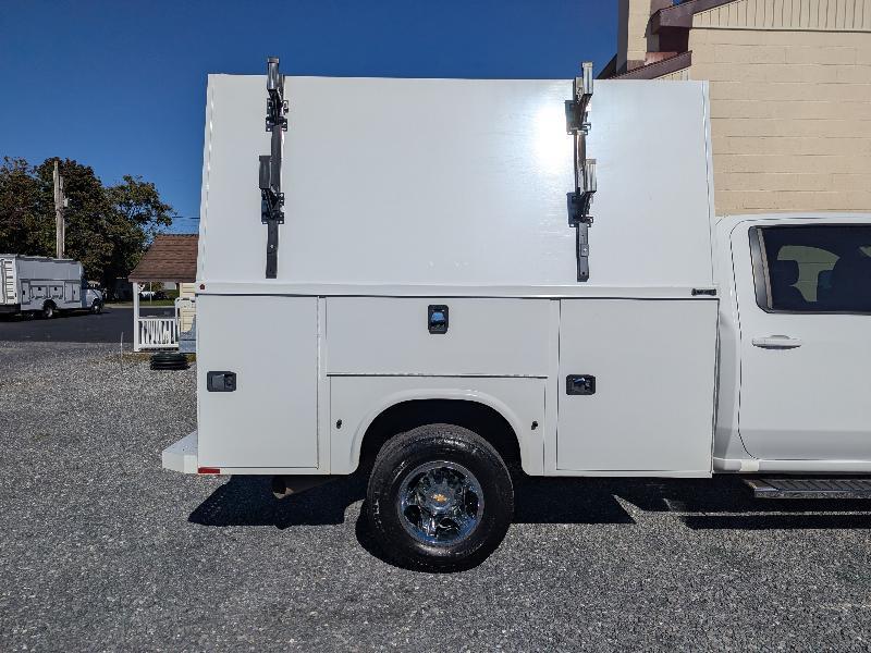 Chevrolet Silverado 3500HD LT Crew Cab 4WD 2024
