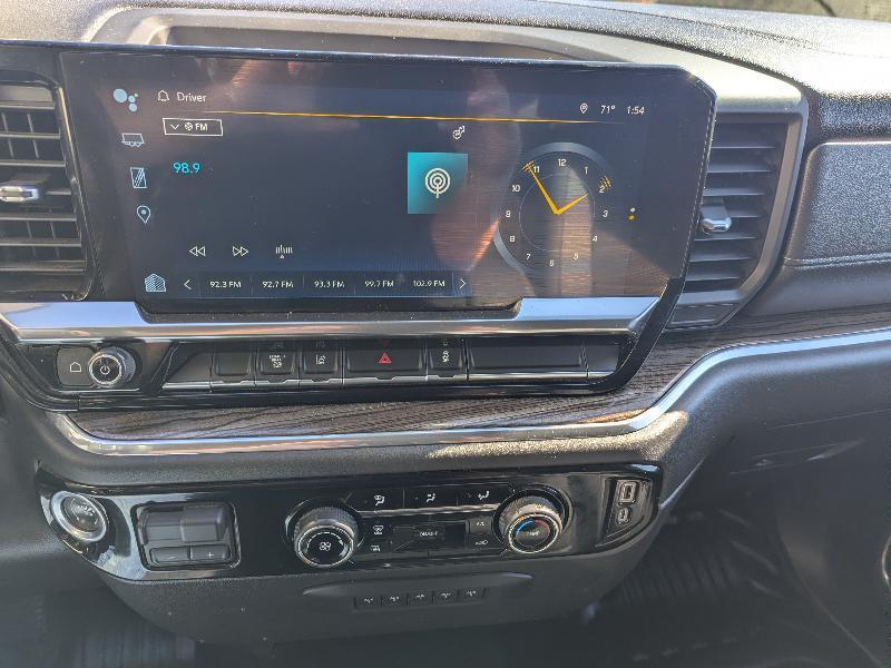 Chevrolet Silverado 3500HD LT Crew Cab 4WD 2024