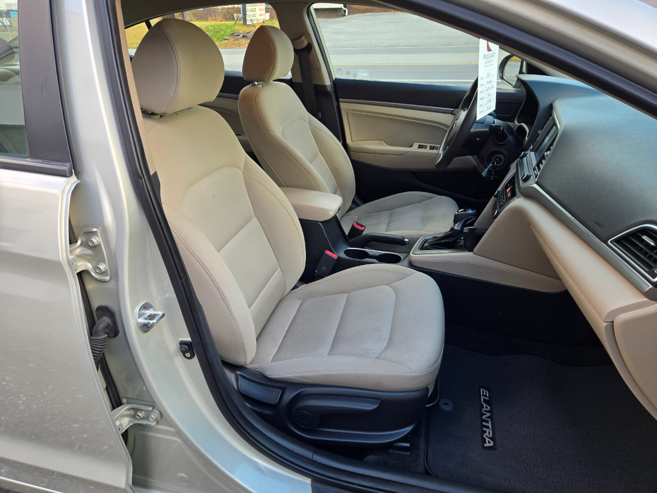 Hyundai Elantra SEL 2018