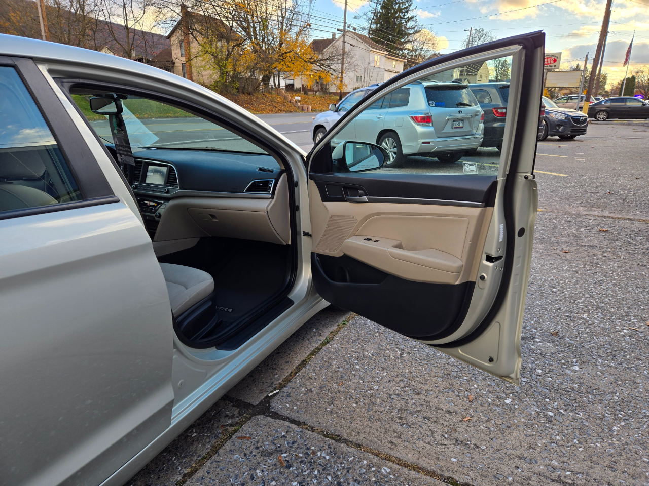 Hyundai Elantra SEL 2018