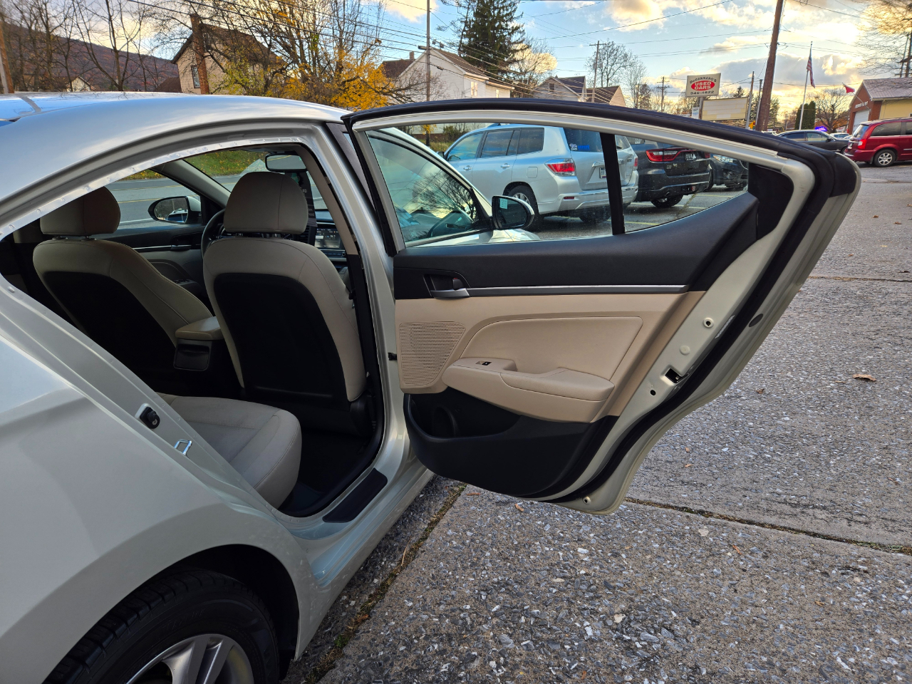 Hyundai Elantra SEL 2018