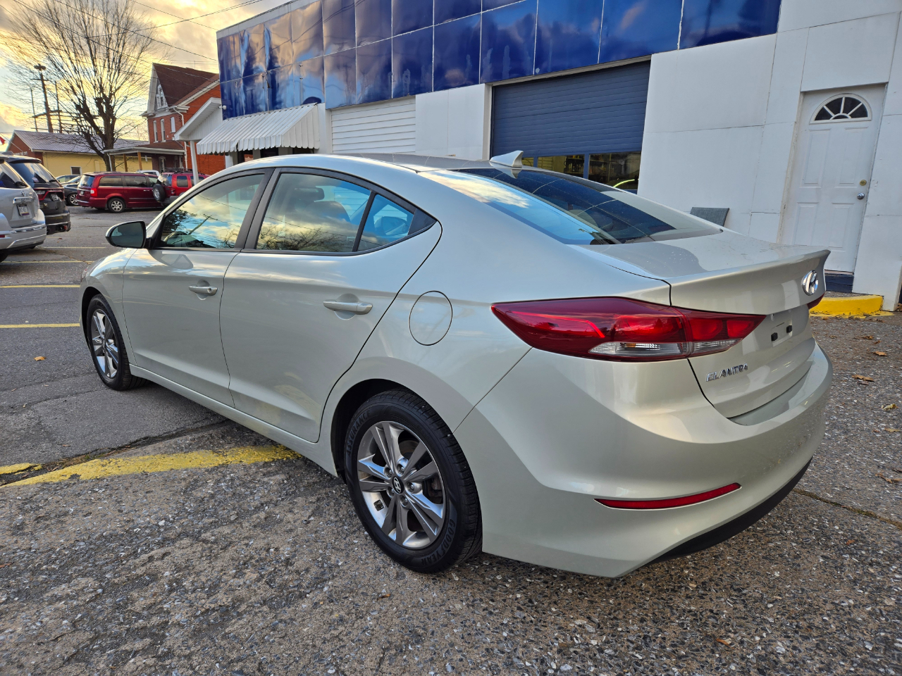 Hyundai Elantra SEL 2018