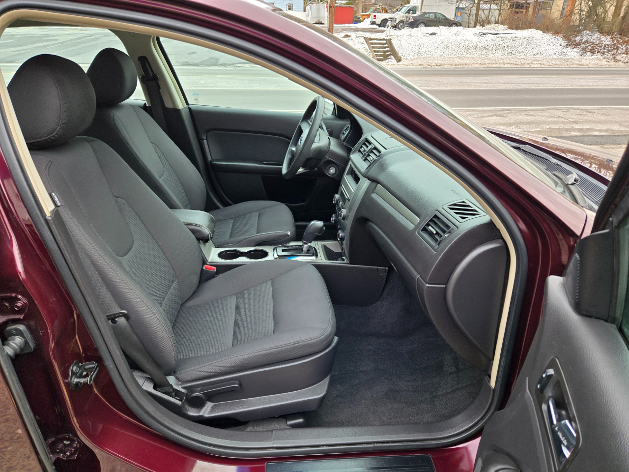 Ford Fusion I4 SE 2011