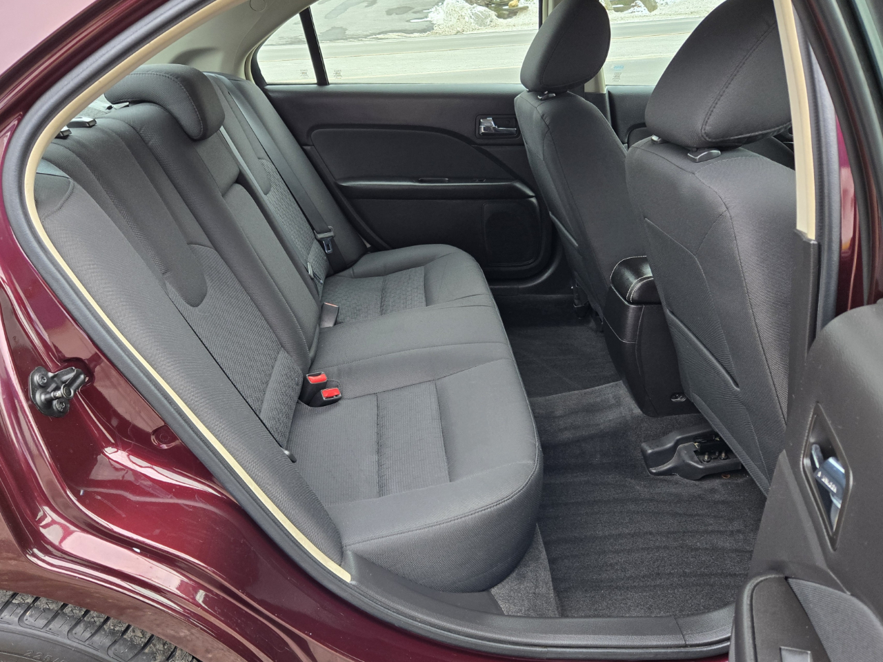 Ford Fusion I4 SE 2011