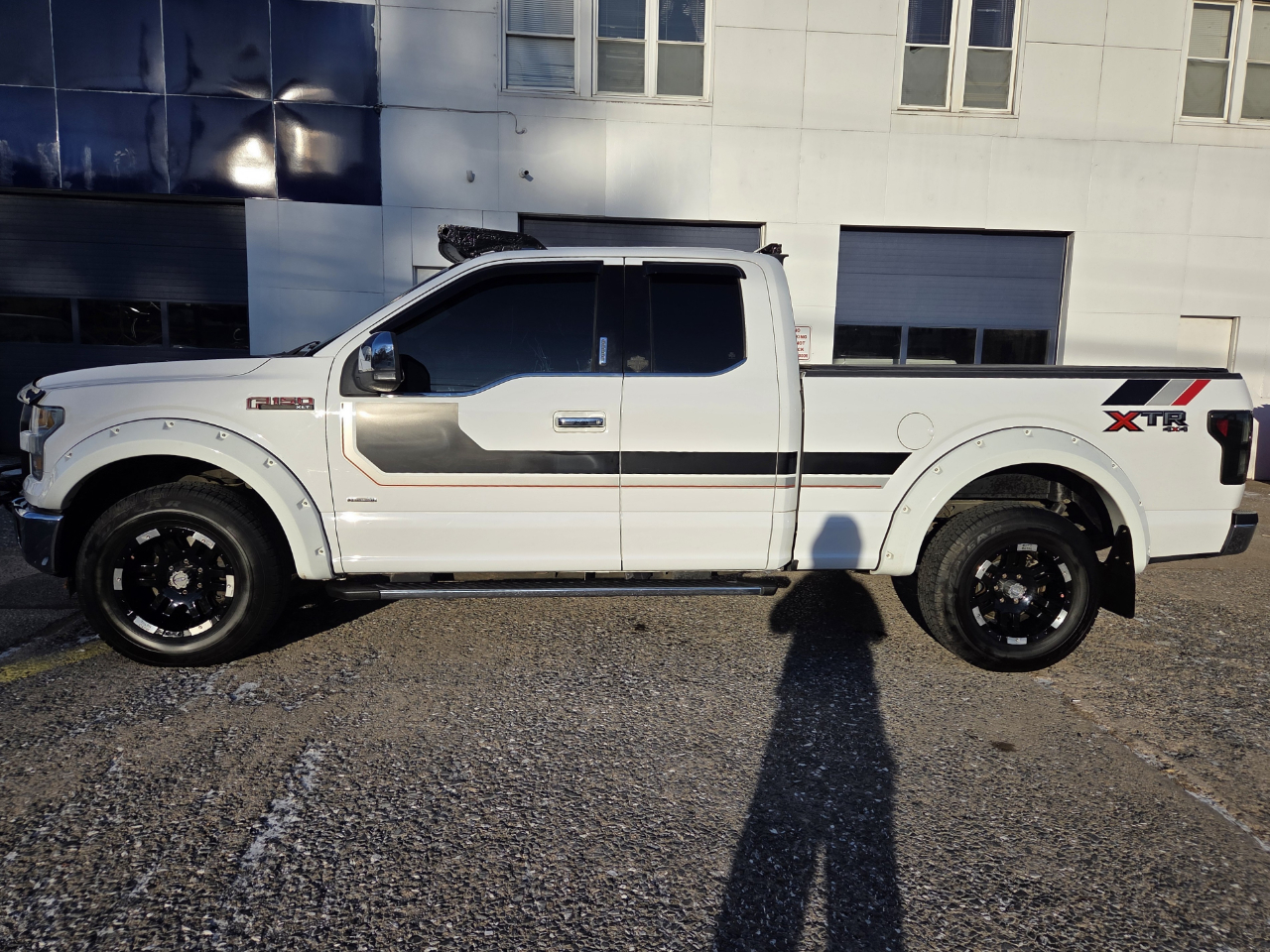 Ford F-150 Lariat SuperCab 6.5-ft. Bed 4WD 2015