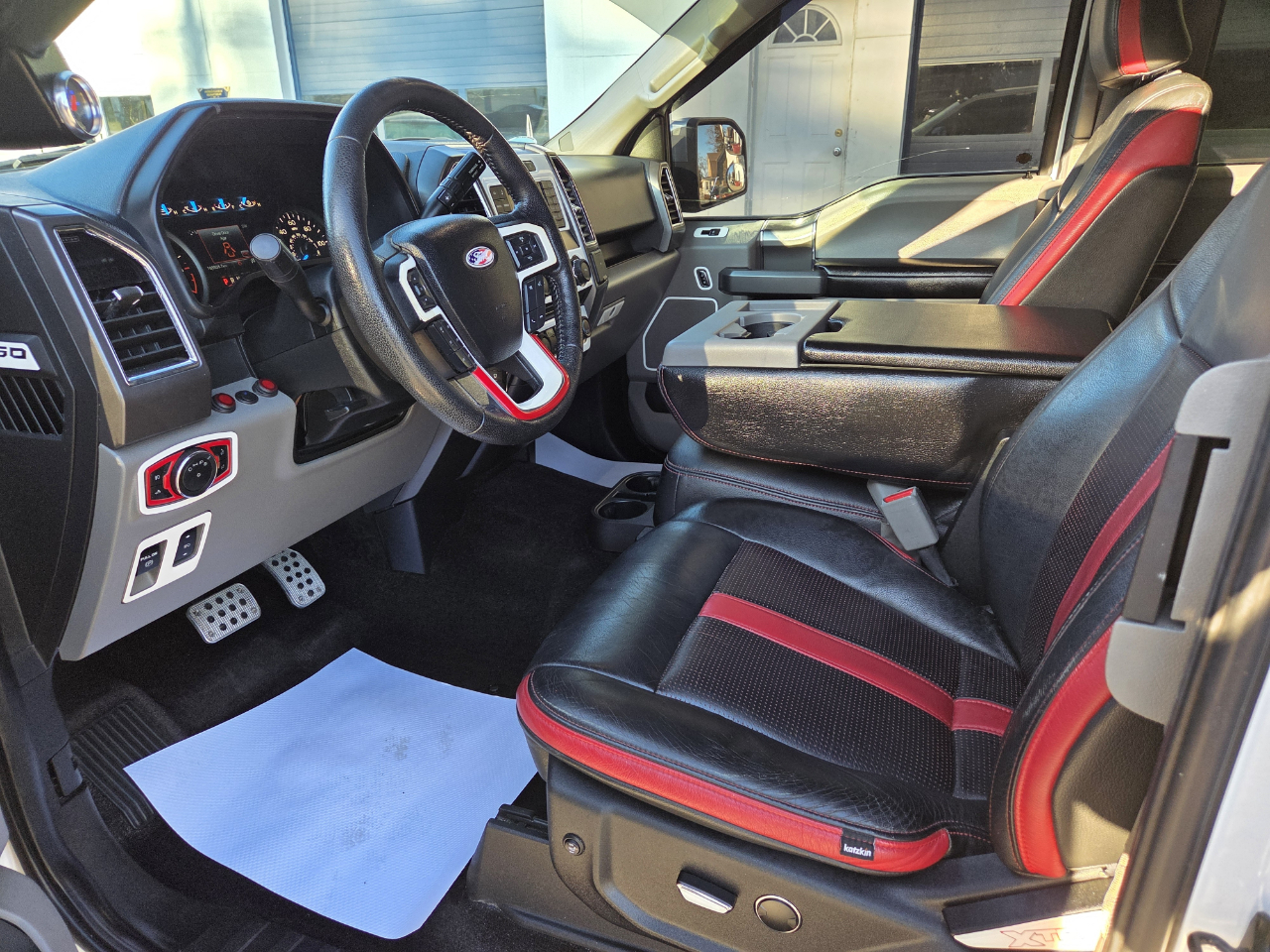 Ford F-150 Lariat SuperCab 6.5-ft. Bed 4WD 2015