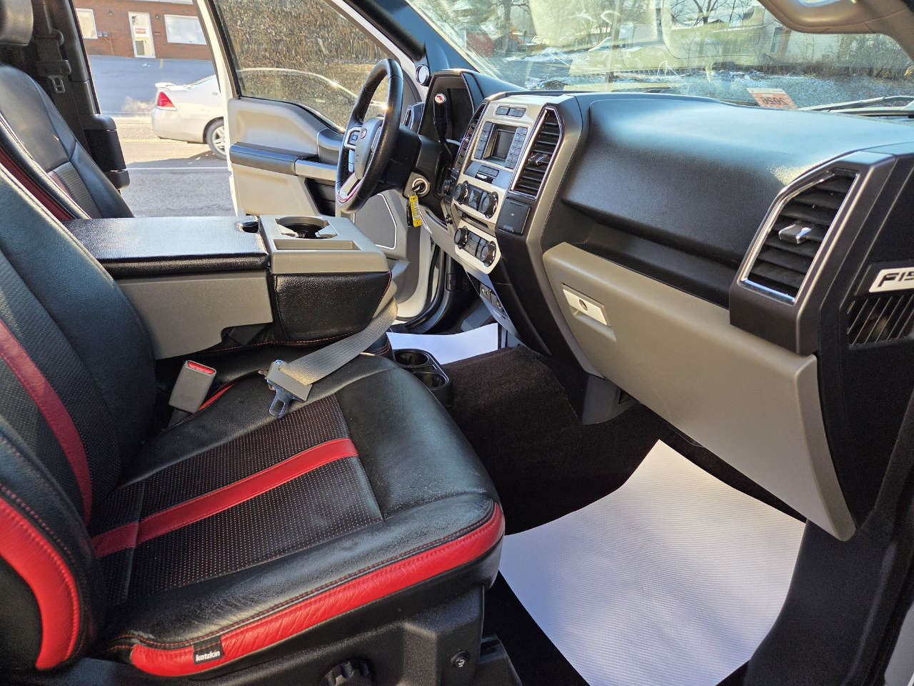 Ford F-150 Lariat SuperCab 6.5-ft. Bed 4WD 2015