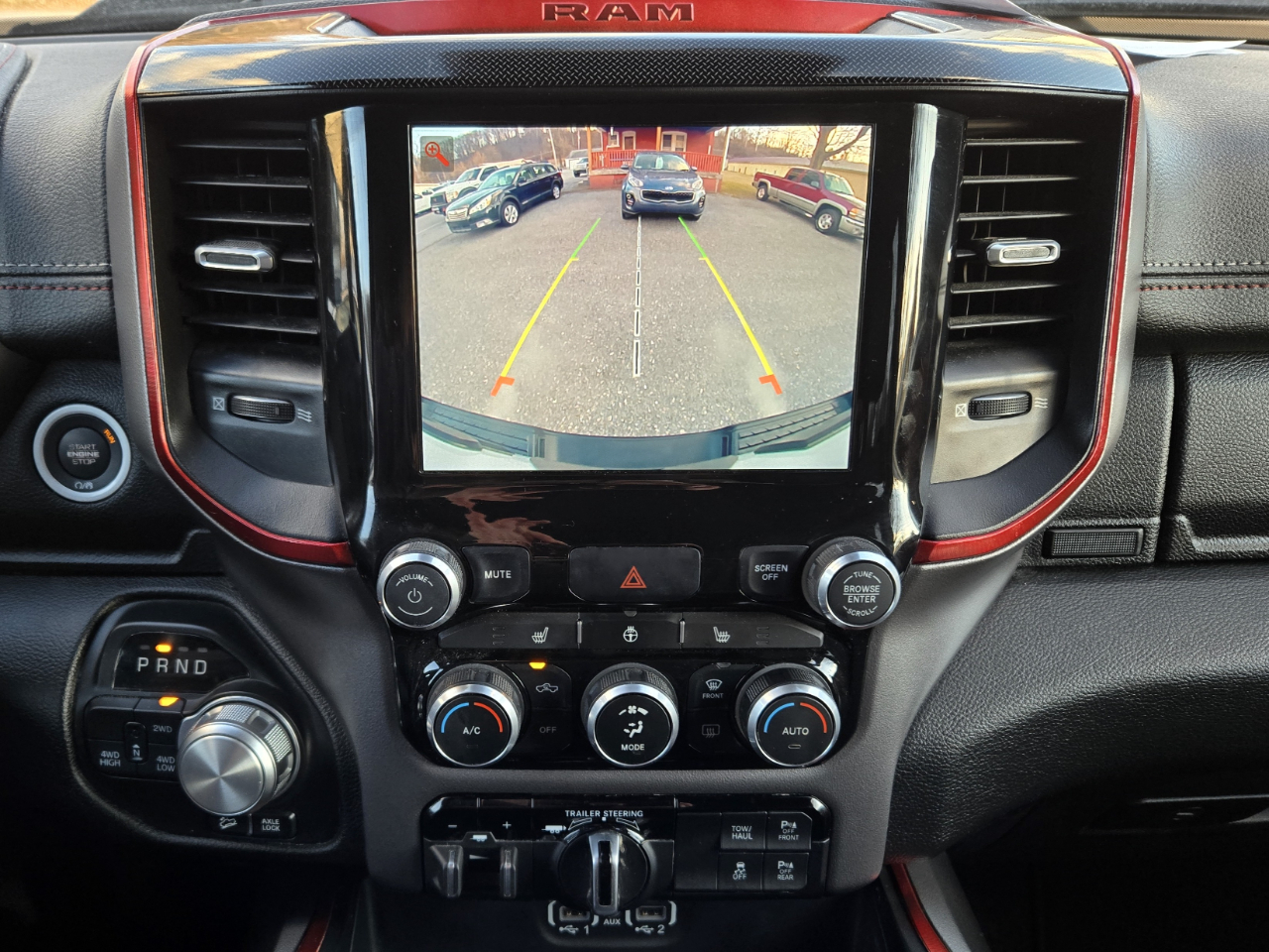 RAM 1500 Rebel Crew Cab SB 4WD 2022