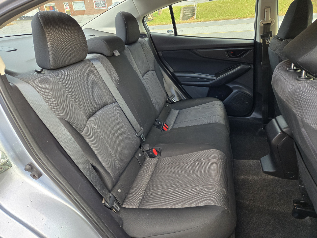 Subaru Impreza 2.0i 4-Door 2017