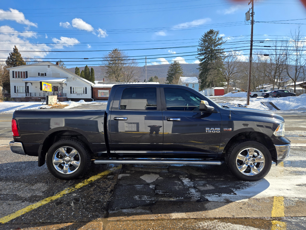 RAM 1500 Big Horn Crew Cab 4WD 2014
