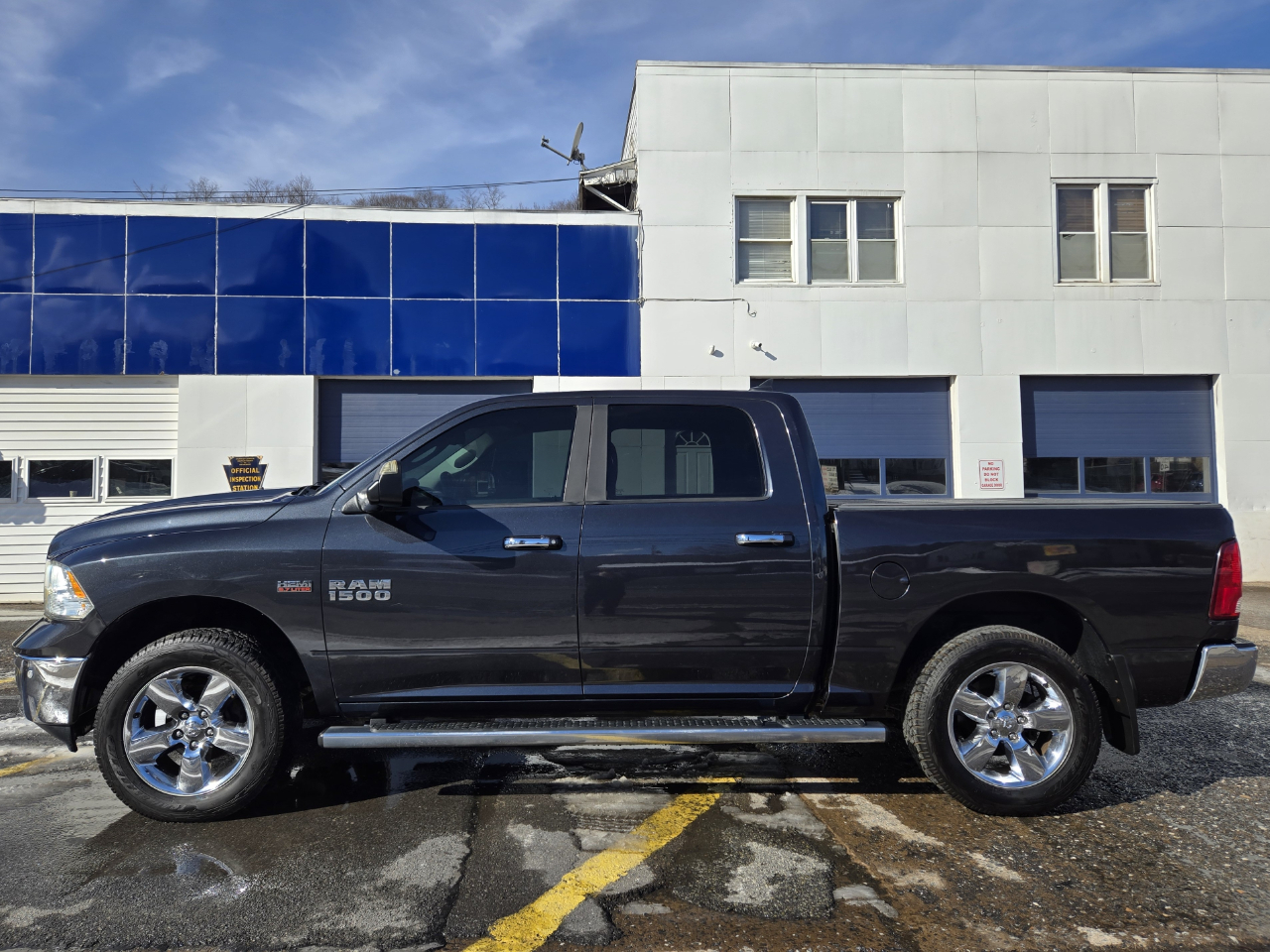 RAM 1500 Big Horn Crew Cab 4WD 2014