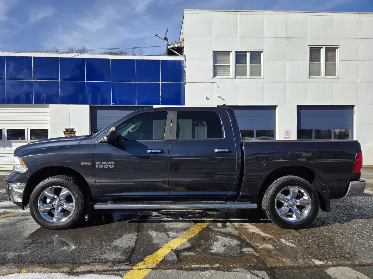 RAM 1500 Big Horn Crew Cab 4WD 2014