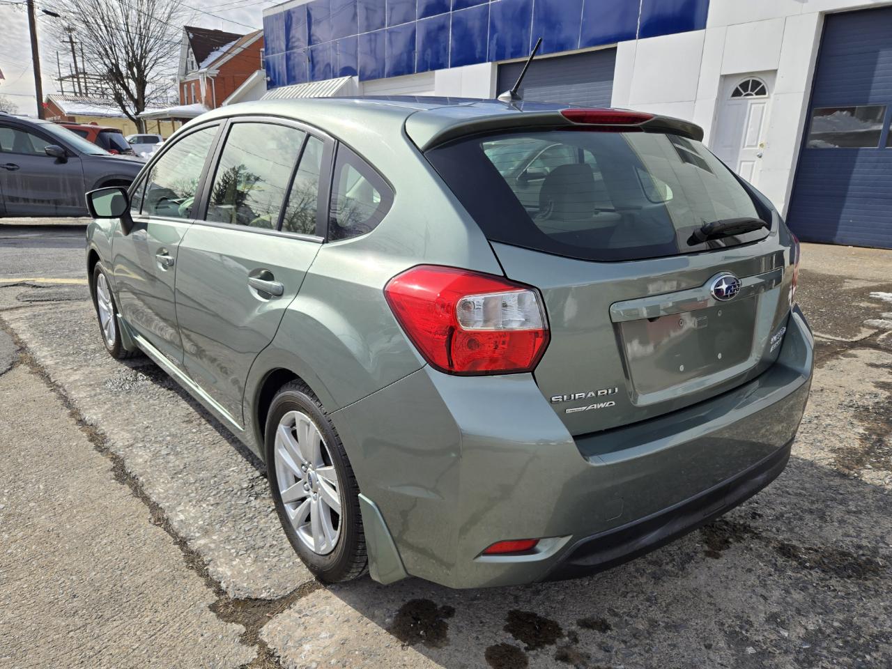 Subaru Impreza 2.0i Premium PZEV 5-Door 2015