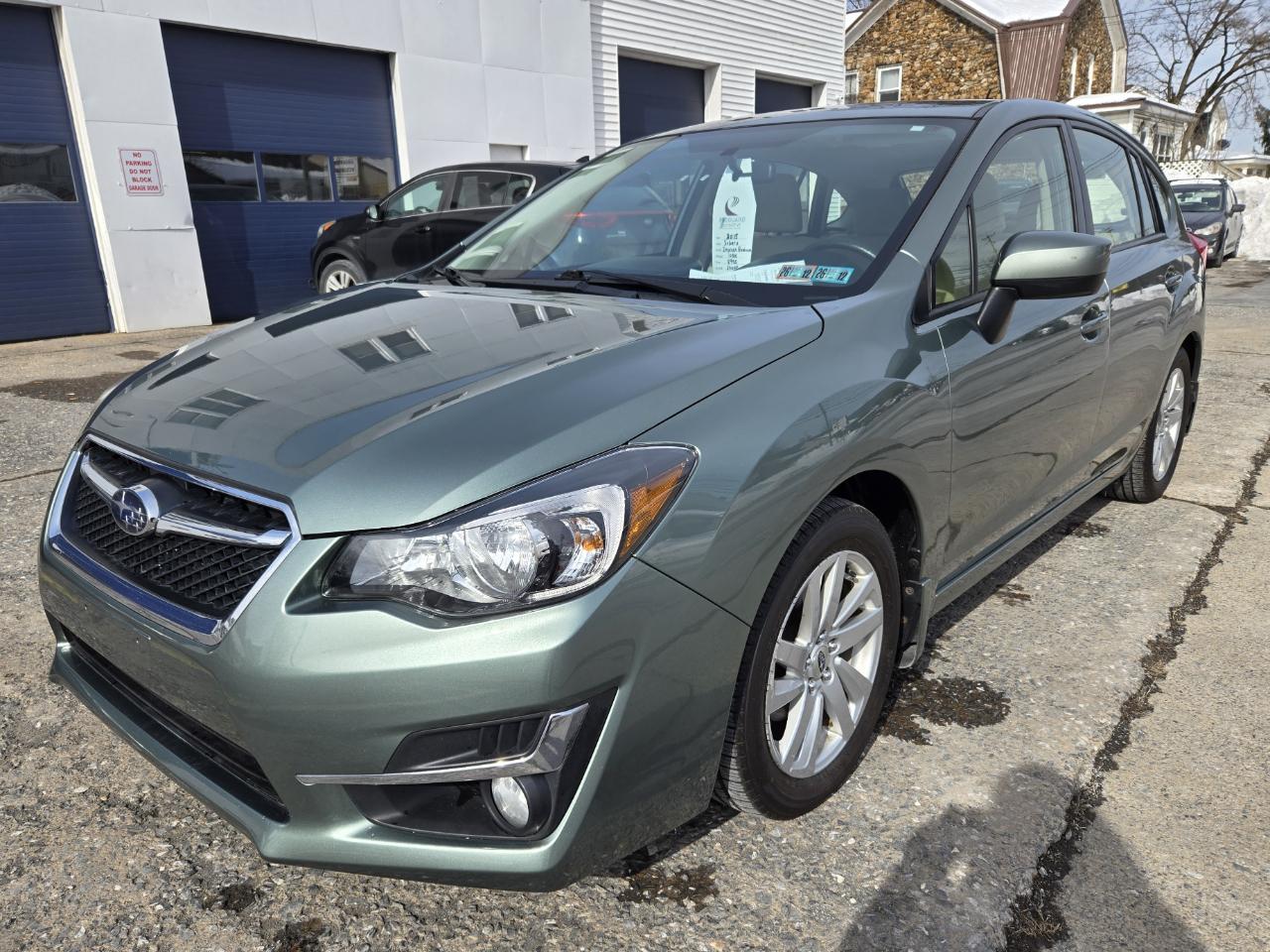 Subaru Impreza 2.0i Premium PZEV 5-Door 2015