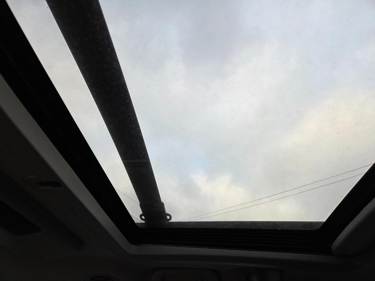 Toyota Sienna Limited AWD 7-Passenger V6 2013