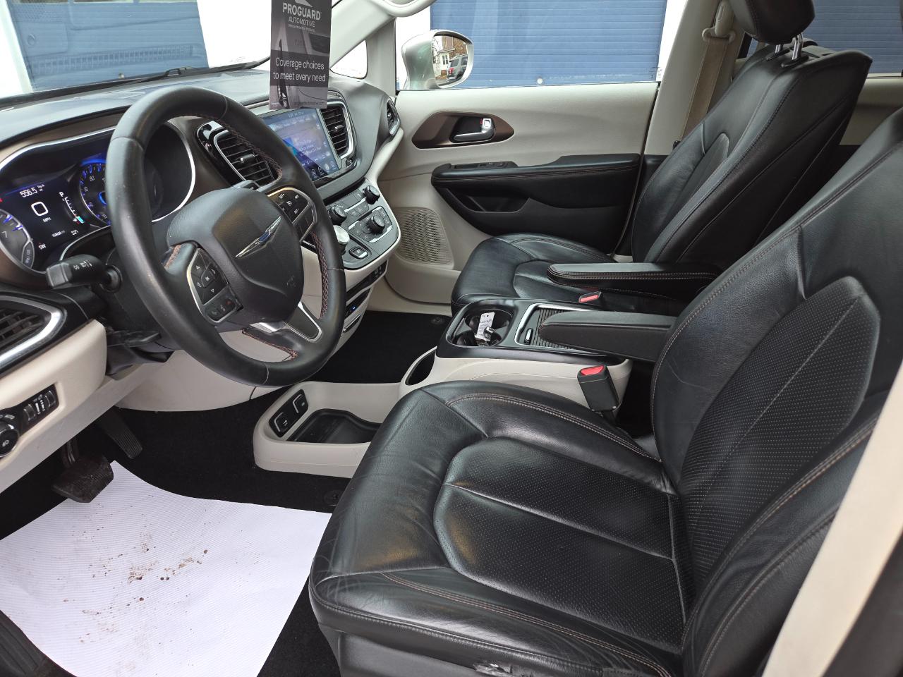 Chrysler Pacifica Touring-L Plus 2017