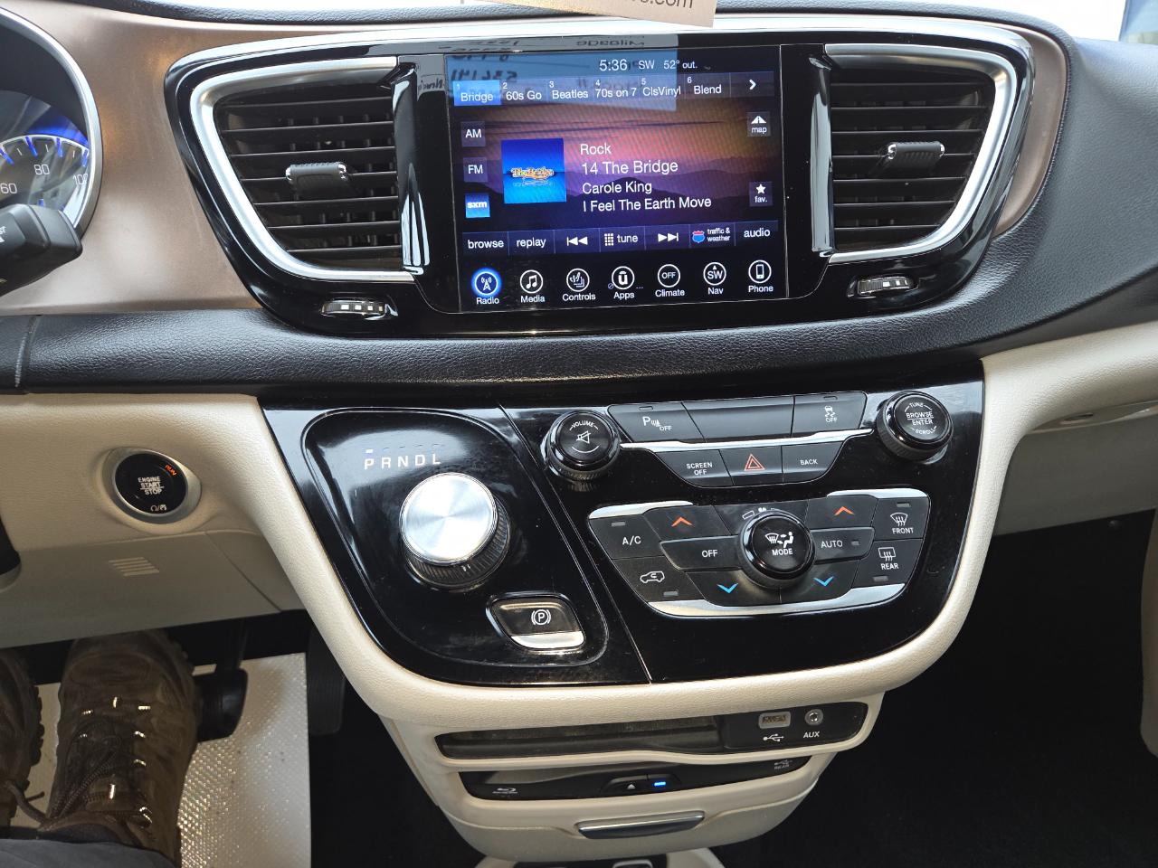 Chrysler Pacifica Touring-L Plus 2017