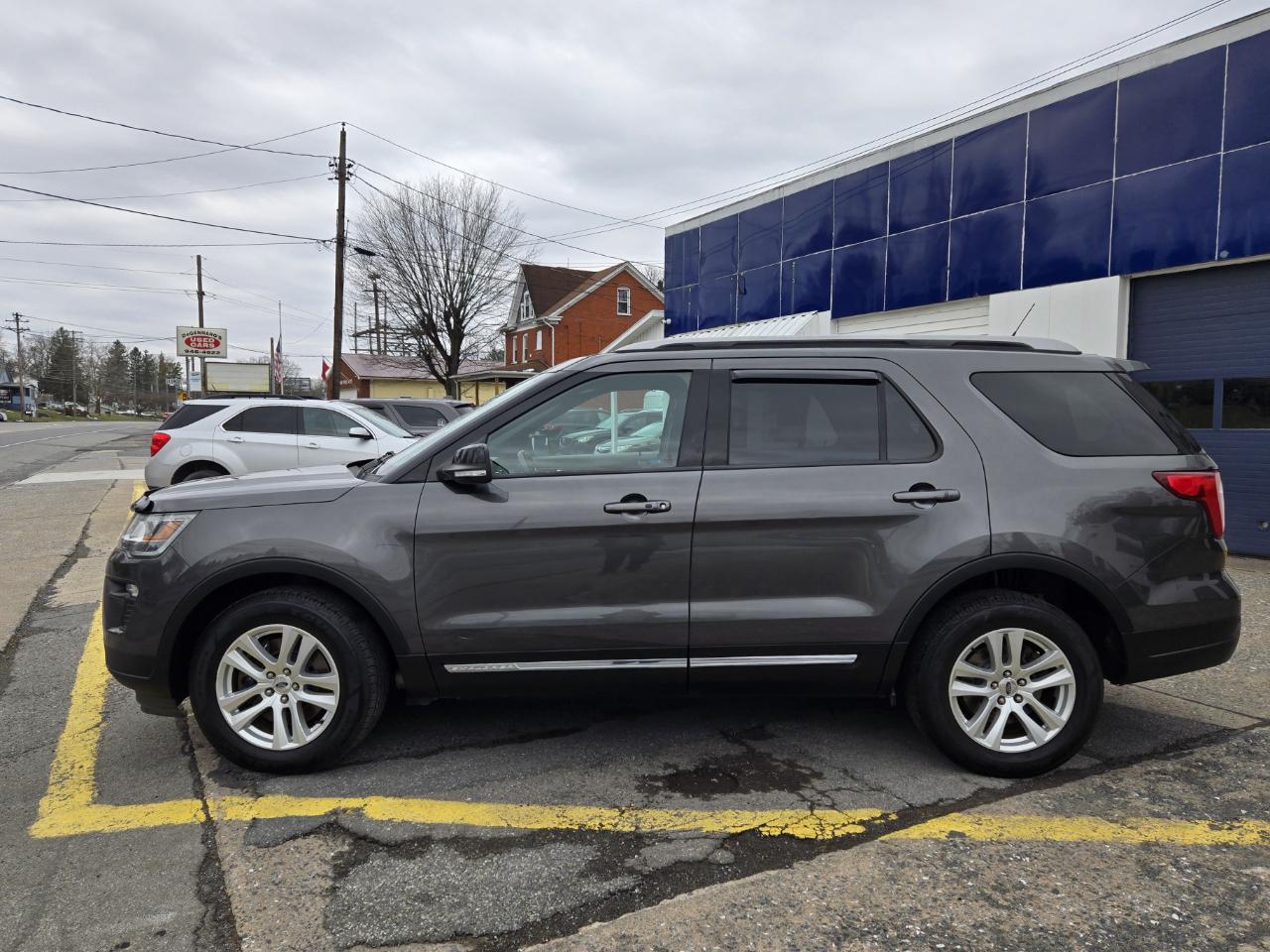 Ford Explorer XLT 4WD 2018