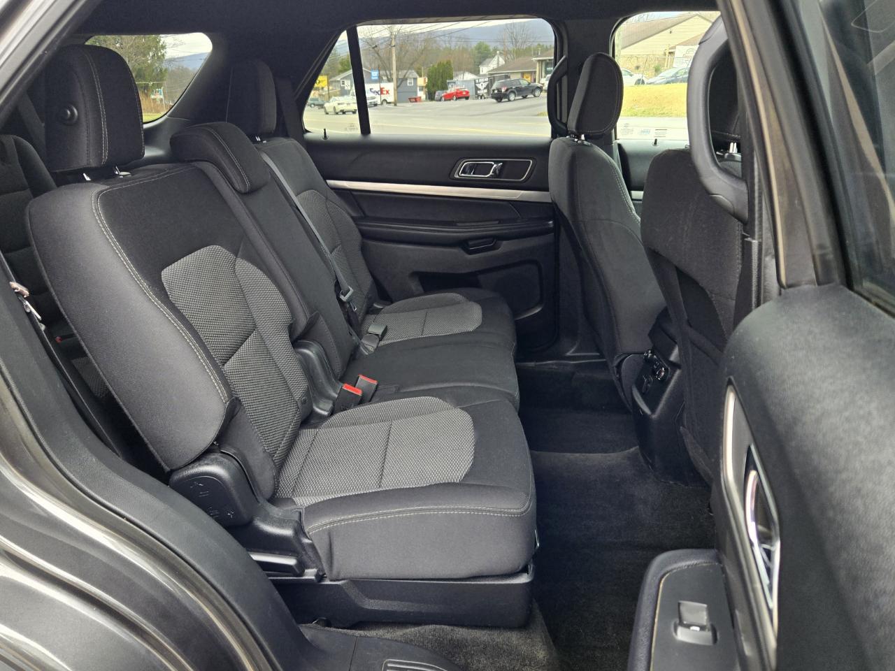 Ford Explorer XLT 4WD 2018