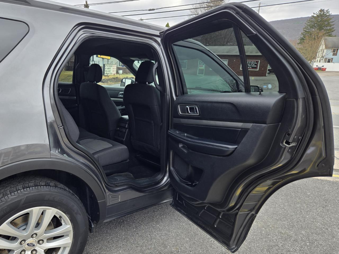 Ford Explorer XLT 4WD 2018