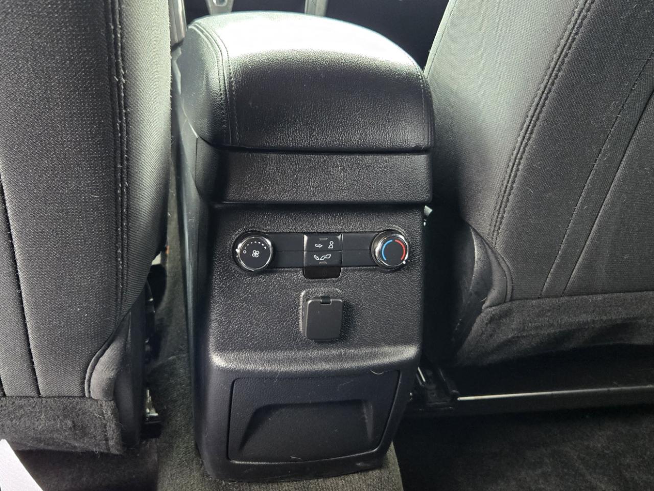 Ford Explorer XLT 4WD 2018