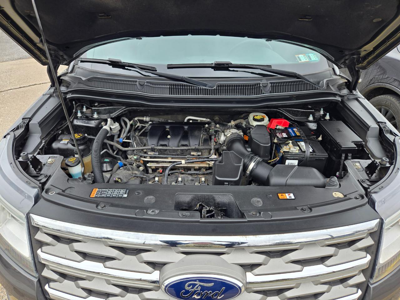 Ford Explorer XLT 4WD 2018