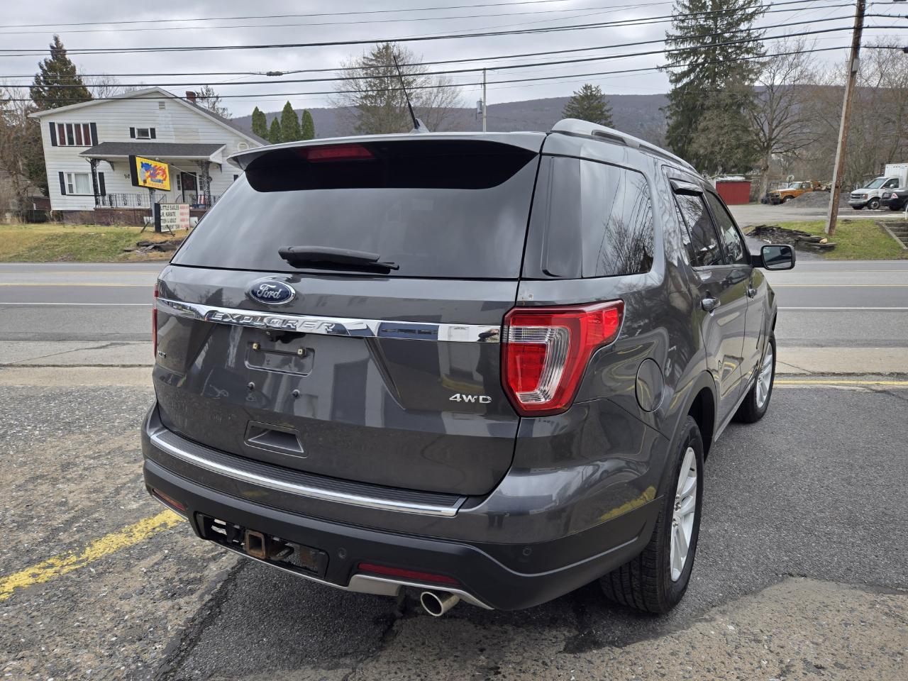 Ford Explorer XLT 4WD 2018