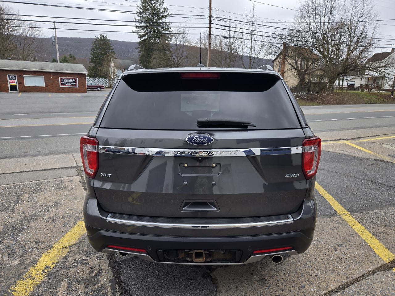Ford Explorer XLT 4WD 2018