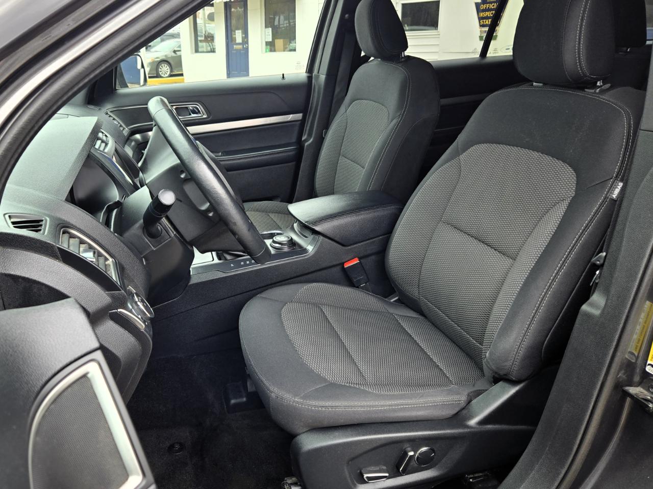 Ford Explorer XLT 4WD 2018