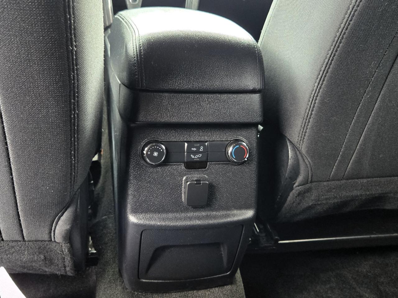 Ford Explorer XLT 4WD 2018