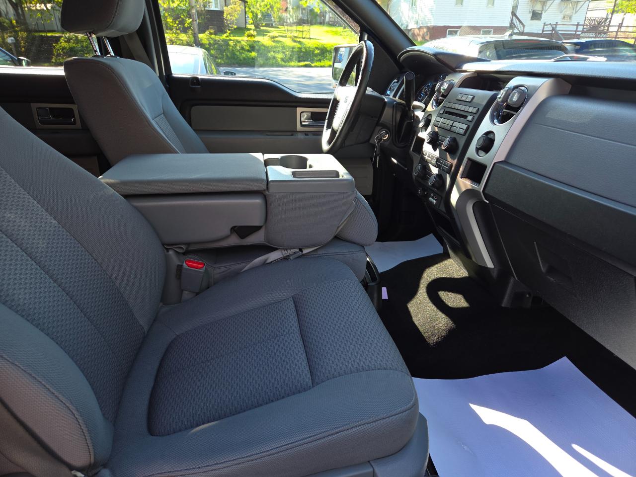 Ford F-150 XLT SuperCrew 6.5-ft. Bed 4WD 2011