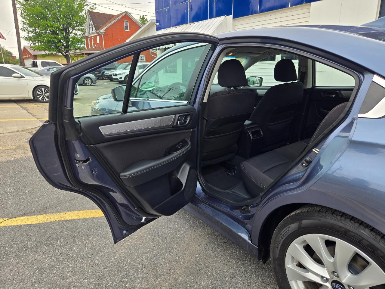 Subaru Legacy 2.5i Premium 2016