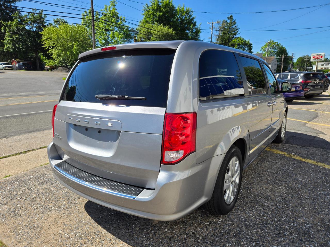 Dodge Grand Caravan SE 2017