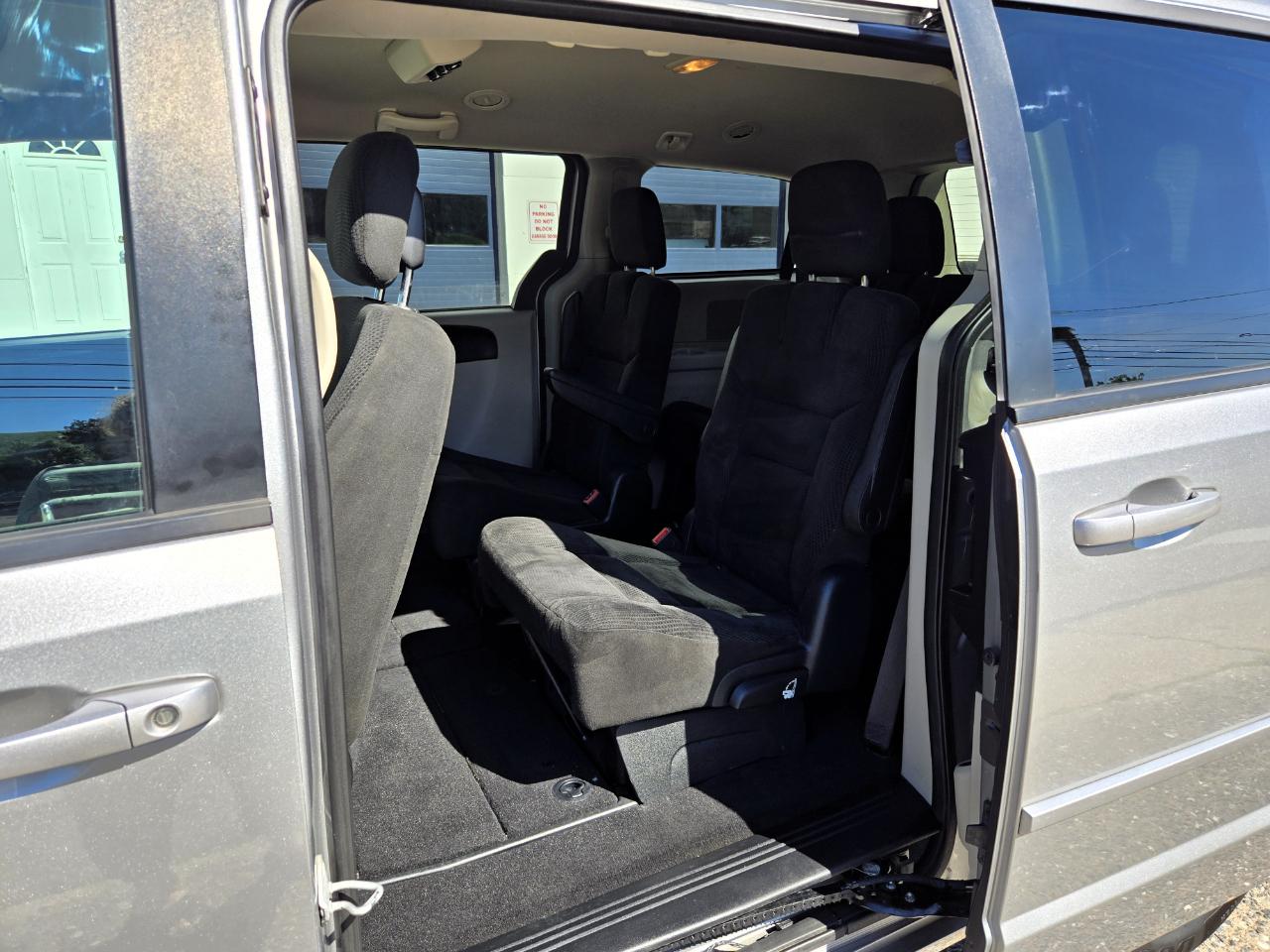 Dodge Grand Caravan SE 2017