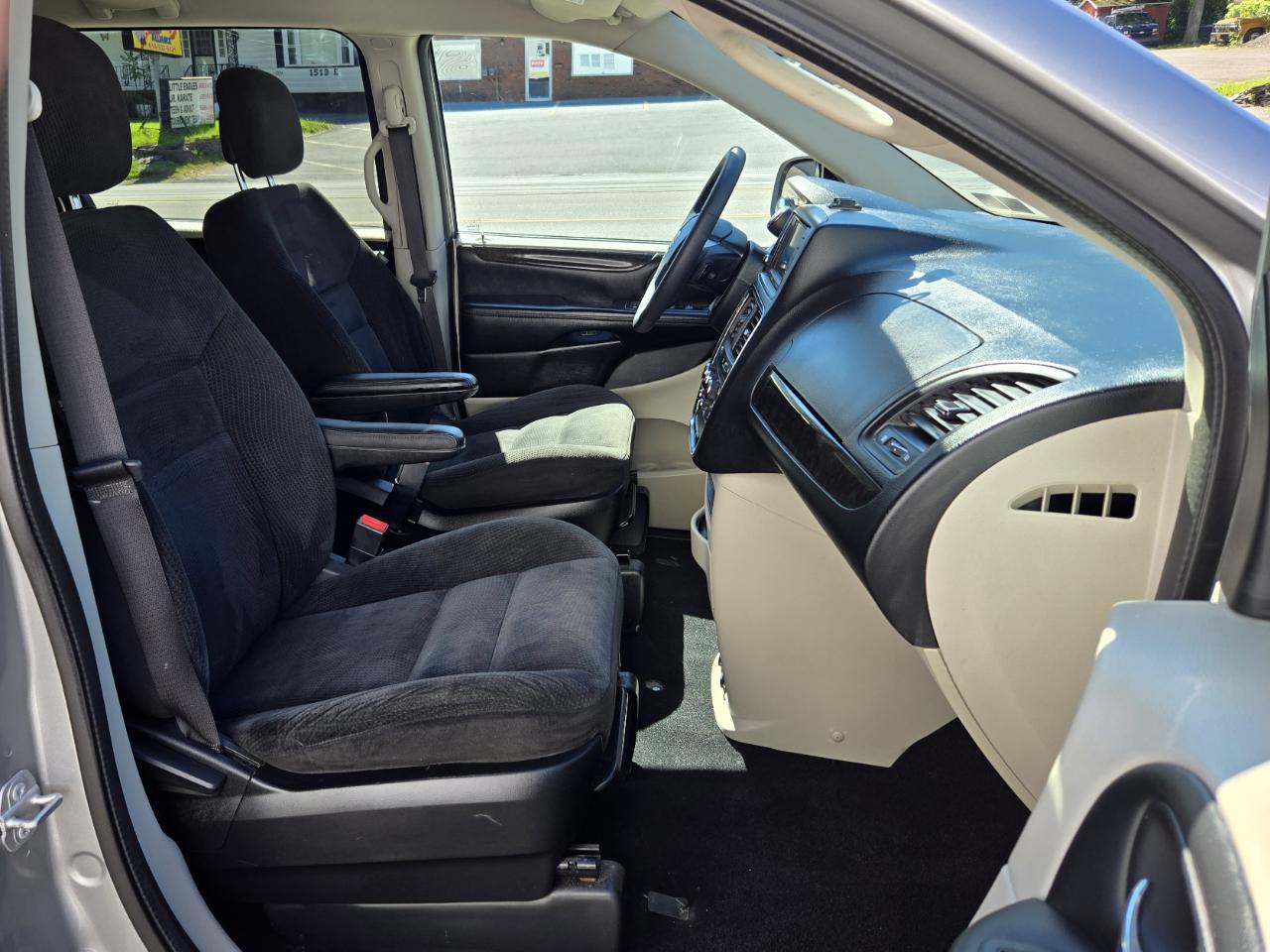 Dodge Grand Caravan SE 2017